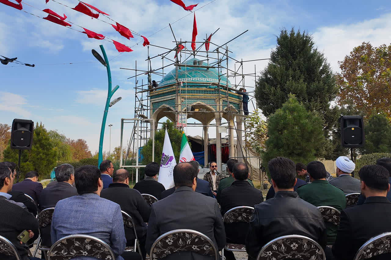 برگزاری مراسم سالگرد تدفین شهید گمنام با همکاری شهرک صنعتی مهریز